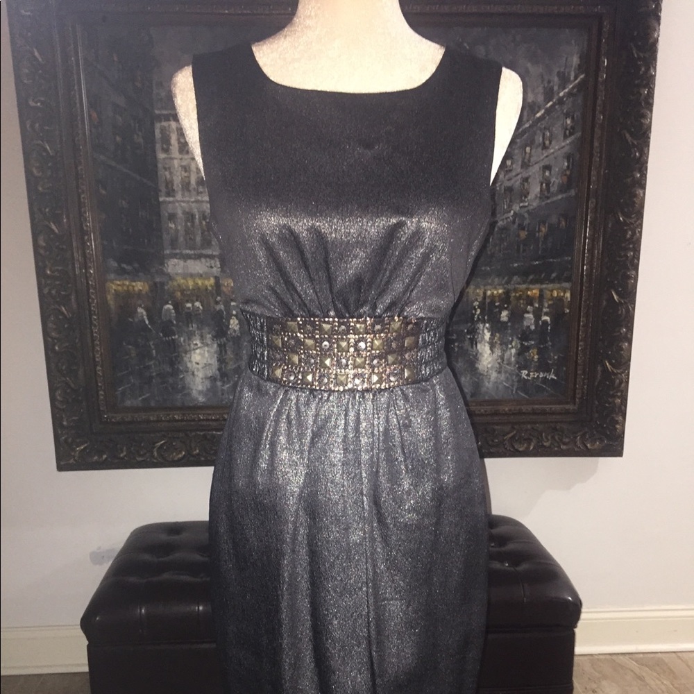 Alexia Admour Metallic Dress